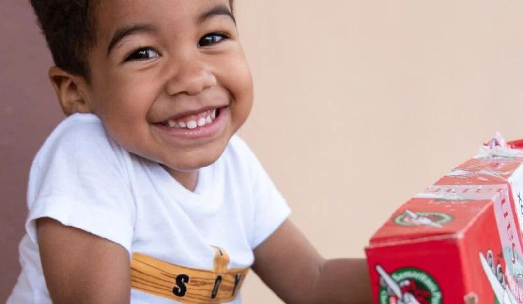 Send a Shoebox Gift of Hope and Love in Time for Christmas!