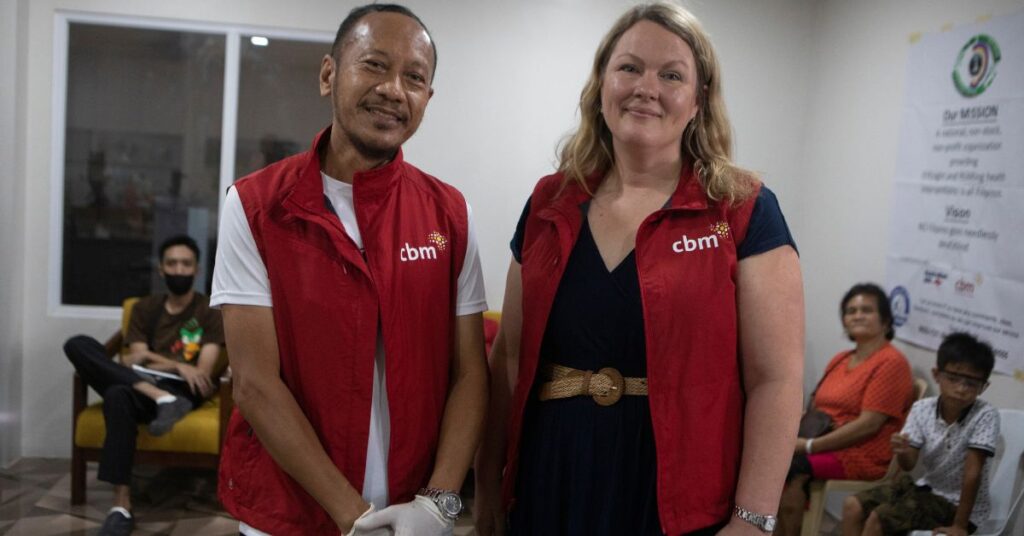 Dr Reden and Mariska Meldrum from CBM