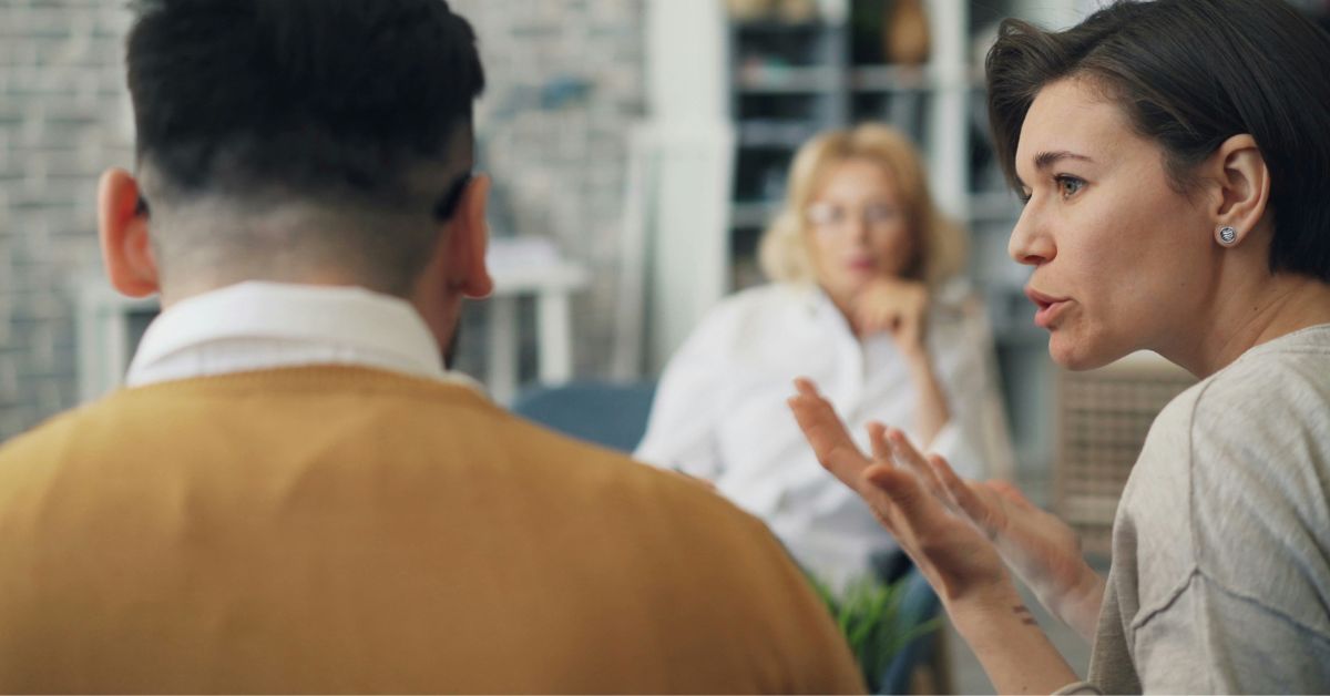 Couple-arguing-in-a-couples-counselling-session.jpg